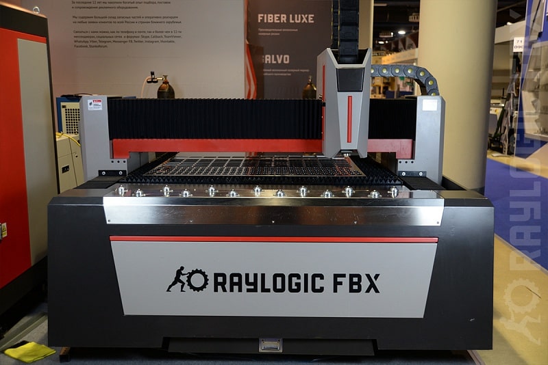 Фото Лазерный станок Raylogic FBX 1530 Raycus 1500